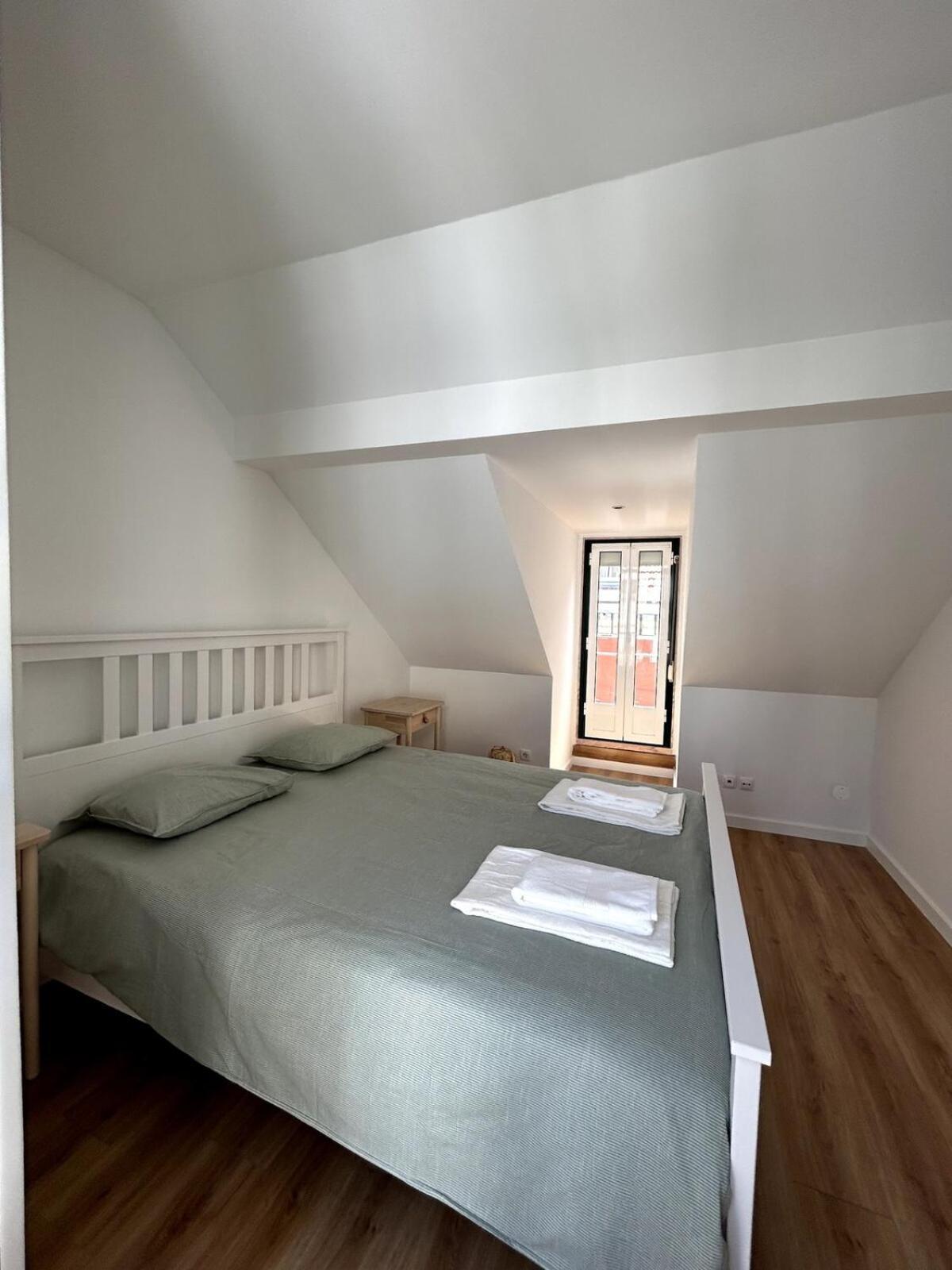 The Marigold Flower Of Apartamento